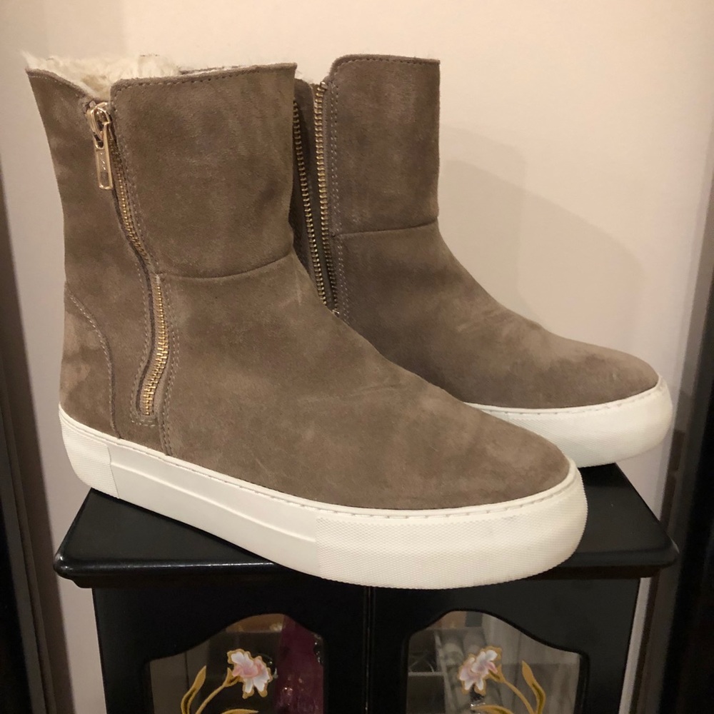 Ladies beige suede J slide boots size 6.5